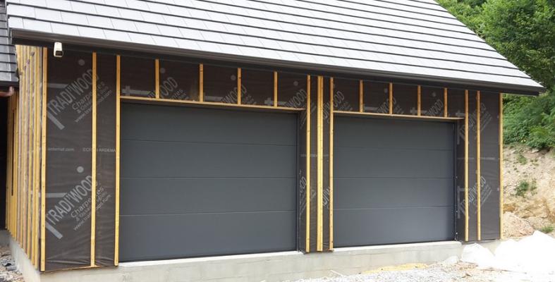 Porte de garage Menuiserie Cassin